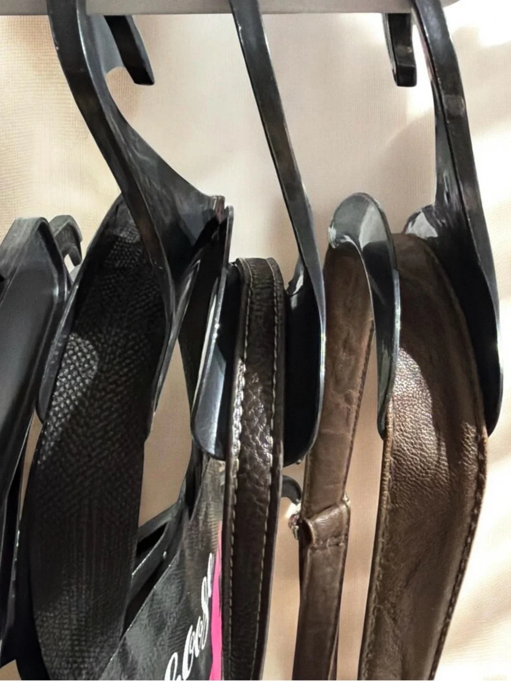 Black Arched Handbag Hanger & Backpack Hooks 2-Pack – Brand New!